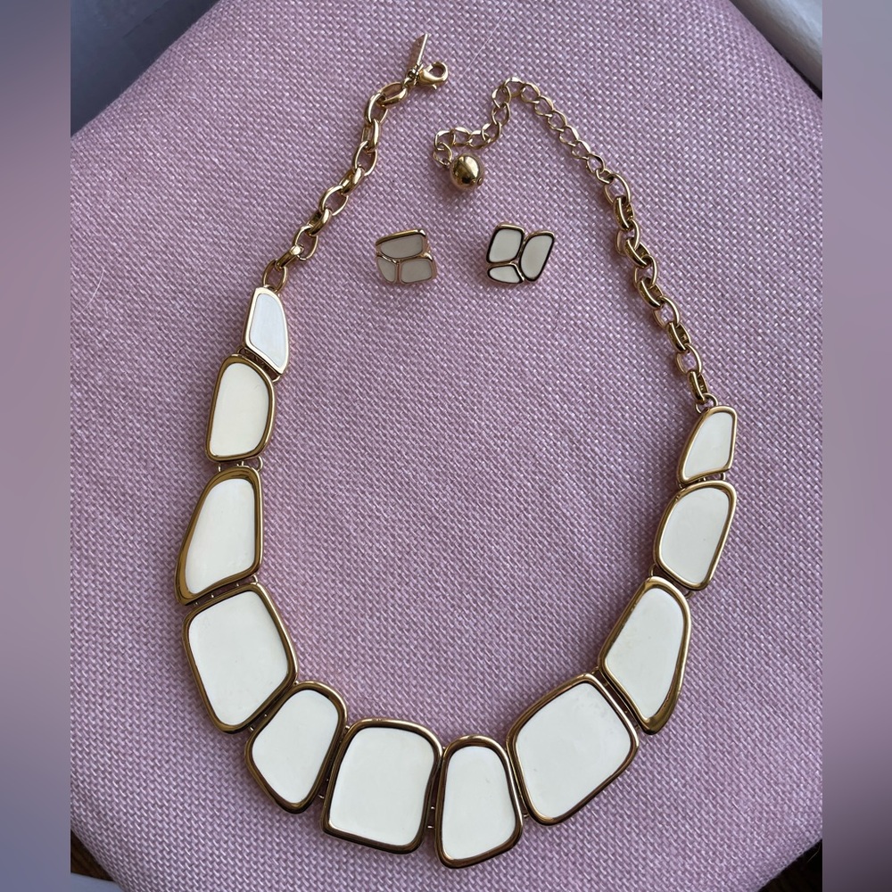 COPY - COPY - Kate spade statement necklace set